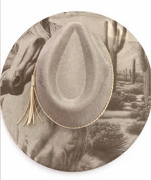 Western Desert Majesty – Wide Brim Hat with Engraved Horse & Desert Scene