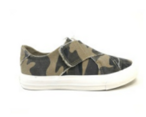 Ivette Camo Sneakers