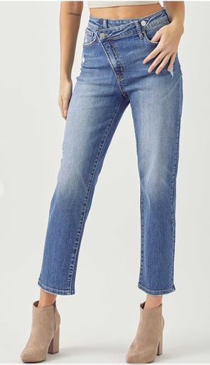 RISEN HIGH-WAIST CROSSOVER TAPERED JEANS